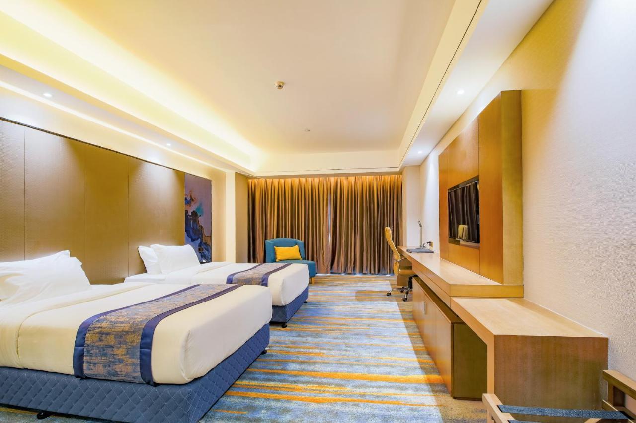 Tomorrow West Hotel Σενζέν Εξωτερικό φωτογραφία